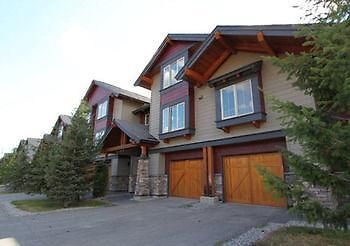 Pinnacle Ridge Chalets By Fcr Fernie Exterior photo